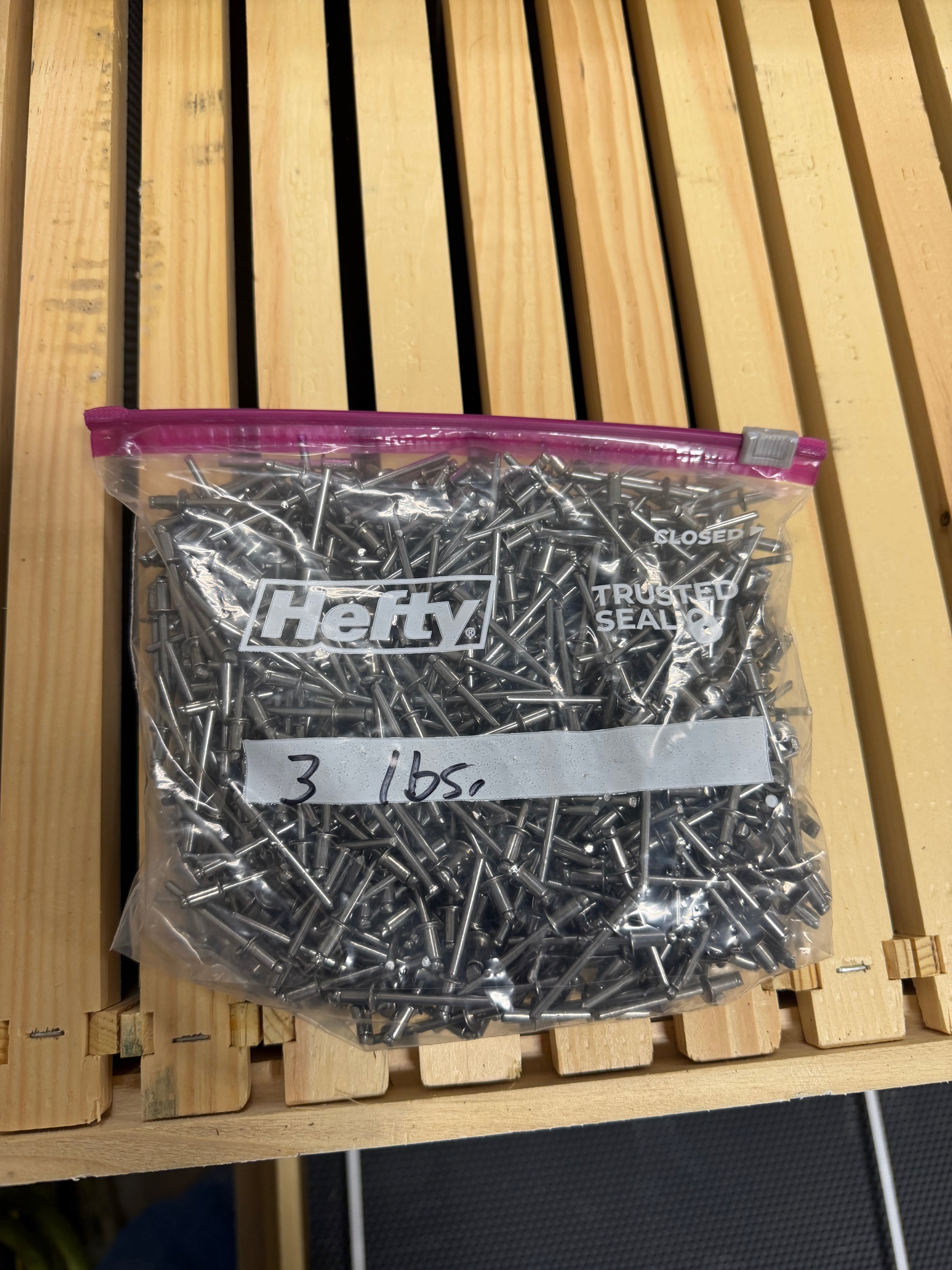 5/32 Dakota Gunness Rivet 3# Bag